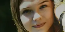 Aurora Tila spinta giù dal balcone e morta a 13 anni, per l'ex (di 15 anni) l'aggravante degli atti persecutori. Scriveva: «La mia vendetta inizia ora»