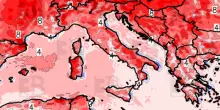 Caldo, arriva l'anticiclone africano Pluto: bollino arancione in diverse città italiane e picchi fino a 40 gradi. L'allerta da Nord a Sud