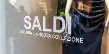 Saldi estivi 2025, quando iniziano e quanto durano: le date regione per regione. La guida completa