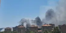 Napoli, nuovo grande incendio nella zona di Monte Sant'Angelo: aria irrespirabile a Fuorigrotta