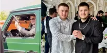 Kadyrov, il figlio 17enne al matrimonio con pistola, una Mercedes rarissima e un orologio da milioni di dollari