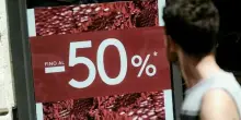 Saldi estivi 2025, quando iniziano e come evitare le truffe: tra sconti, shopping online e prezzi