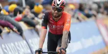 Filippo Ganna cade durante la prima tappa del Tour de France: costretto al ritiro, cosa è successo