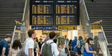 Sciopero treni 7-8 luglio: orari, fasce e corse garantite da Trenitalia e Italo. Possibili cancellazioni di Frecce, Intercity e Regionali
