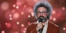 Simone Cristicchi: «Ho la paralisi di Bell». Come sta il cantante e perché ha annullato il concerto al Forte di Bard in Valle d'Aosta