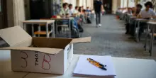 Un altro studente si rifiuta di fare l'orale: «Sono contro il sistema». La risposta dei professori stronca le sue motivazioni