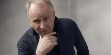 Stellan Skarsgård su Ingmar Bergman: «L'unica persona che conosco che ha pianto quando è morto Hitler»
