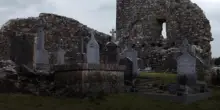 Fossa comune nel convento di suore, oltre 700 cadaveri di neonati: choc in Irlanda