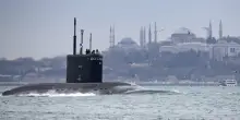 Sottomarino russo insegue uno yacht tedesco nel Mar Baltico, le manovre «intimidatorie» al largo della Lituania