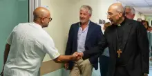 Il Cardinale Reina in visita al reparto psichiatrico di San Filippo Neri: presentato il bilancio delle attività