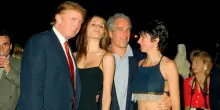 Trump inviò una «lettera oscena a Epstein per il suo compleanno». Lui chiede la divulgazione dei file e fa causa