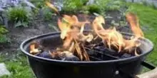 Accende il barbecue con l'alcol, Salvatore Ciciriello muore a 20 anni: grave un 14enne