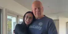 Bruce Willis non può più «parlare, leggere o camminare»: ansia per le condizioni di salute della star di Hollywood