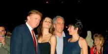Trump avvertito di essere nei file su Epstein, il Wsj: informato dal Dipartimento di Giustizia. La Camera convoca Ghislaine Maxwell