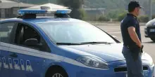 Prato, giallo nel residence da cui scomparve Denisa: un morto e un ferito nella stanza di fronte a quella dove era l'escort poi uccisa