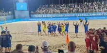 Castellammare incorona l'Italia di beach soccer nell'Eurolega