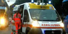 Accoltella la moglie durante una lite in casa, lei scappa e si rifugia dai vicini: 80enne arrestato per tentato omicidio