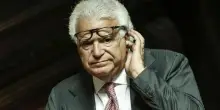 Denis Verdini, furto nella villa dell'ex politico di Forza Italia: i ladri sono entrati mentre dormiva, lui è ai domiciliari. Rubati gioielli e orologi di valore