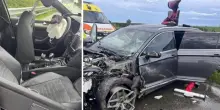 Maxi incidente tra 4 auto: bambina di 2 anni in fin di vita, 8 feriti (4 sono minorenni). L'ipotesi: un conducente ha sterzato per evitare un'anatra