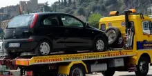 Cetara, rimuovo l'auto ma dentro ci sono i farmaci per una bimba: carroattrezzi la riporta indietro gratis