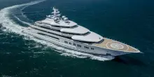 Amadea, in vendita il superyacht (da 325 milioni) dell'oligarca russo Kerimov: sarà messo all'asta per una cifra incredibile