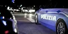 Donna uccisa a coltellate a pochi metri da casa, i vicini l'hanno sentita urlare: aveva denunciato il compagno per maltrattamenti