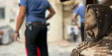 Violenze sessuali e foto porno nei confronti delle nipoti di 6 anni: arrestato 78enne a Portici