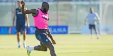 Napoli in ritiro a Castel di Sangro, allenamento a porte chiuse e prova generale per il Girona