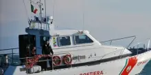 Scivola dal gommone e finisce sull'elica: morto Simone La Torre, aveva 23 anni. L'orrore sotto gli occhi degli amici