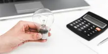 Bollette luce e gas, rivoluzione in arrivo: «Dal 2026 si potrà cambiare fornitore in 24 ore». Cosa succederà (e l'effetto sui prezzi)