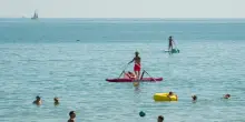 Vacanze, "conti" salati per i turisti maleducati: in Portogallo 1550 euro di multa se si indossa un costume fuori dalla spiaggia