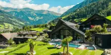 Lavora come tester nella villa extralusso da 2.350 euro a notte: «Ho vinto un concorso. Per aderire bastava una mail e un messaggio su Instagram»