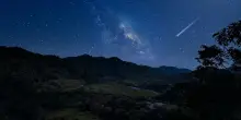 Stelle cadenti, il picco delle Perseidi il 12 agosto. Punte da 100 meteore all'ora: come e dove vederle in Italia