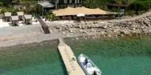 Twiga Baia Beniamin, spiaggia, mare e lusso sulla Liguria di Ponente dove una tenda costa fino a 600 euro al giorno