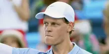 Jannik Sinner "mollato" il giorno del compleanno: Emma Navarro lo lascia senza partner agli US Open