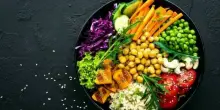 Dieta post vacanze, come perdere 7 chili in 7 giorni dopo le ferie: lo schema giorno per giorno e i cibi vietati