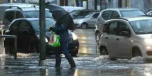Allerta meteo, l'Italia spaccata in due tra nubifragi, grandine e caldo estremo: le regioni più a rischio