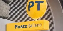 Pacchi verso gli Usa, caos per i dazi: le poste di tutta Europa bloccano le spedizioni sotto gli 800 dollari
