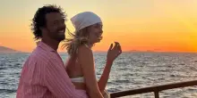 Chiara Ferragni, la prima foto "ufficiale" con Tronchetti Provera (due settimane dopo il post di Fedez con la fidanzata): l'abbraccio a Ibiza