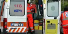 Ragazzo di 25 anni trovato morto in casa: la mamma scopre il corpo e dà l'allarme