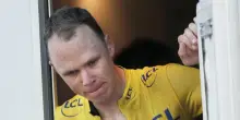 Chris Froome investito da un'auto mentre si stava allenando in Francia: «È in gravi condizioni»