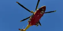 Modena, bimbo di due anni si ustiona con acqua bollente, soccorso in elicottero: è gravissimo