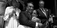 Emilio Fede in condizioni critiche, la figlia Sveva: «Sono accanto a mio padre in ospedale, tutti i colleghi vicini a lui»