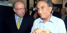 Emilio Fede, la scoperta del licenziamento in diretta e le ore barricato in ufficio: i motivi della decisione di Mediaset