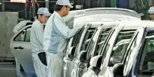 Dazi, Trump firma ordine per ridurre tariffe al 15% su auto giapponesi
