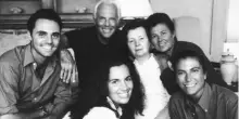 Giorgio Armani, testamento e successione tra nipoti, Fondazione e Leo Dell?Orco. Ecco chi guiderà l'impero