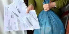 Bollette Tari non consegnate: multe a sindaco, parroco e consiglieri comunali. Cosa è successo