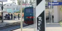 Travolto dal treno, choc in stazione. Muore il 76enne che uccise un maresciallo durante una rapina