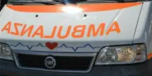La moto si schianta contro il muro di una casa: morti un ragazzo di 19 anni e una ragazza di 18, dramma nello spezzino
