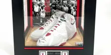 Nike Air Jordan, l'asta da record per un paio di scarpe autografate: ecco il prezzo (base) da capogiro